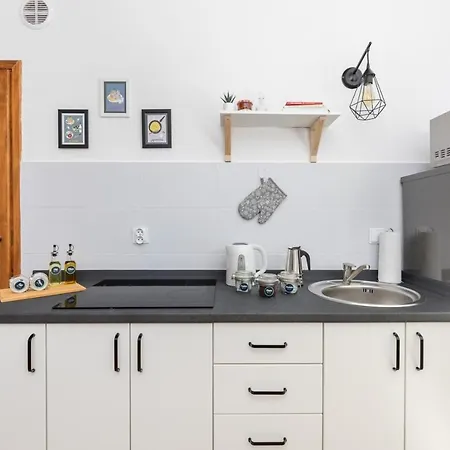 Rent Like - Bonifraterska 15 Warsaw